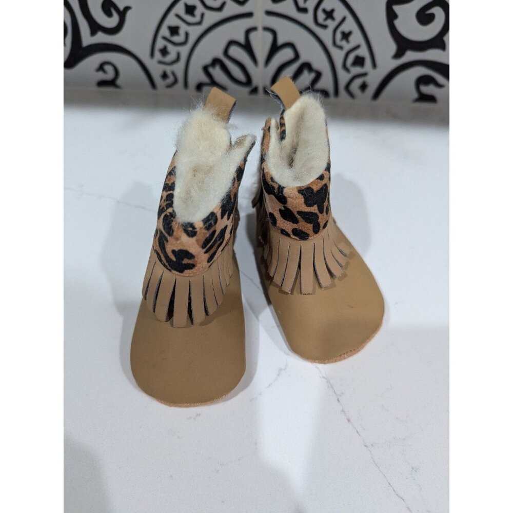 NWOT Esprit Moccasins Riley Cheetah Fringe Bootie Sz 0-6 months Boots Crib Boots